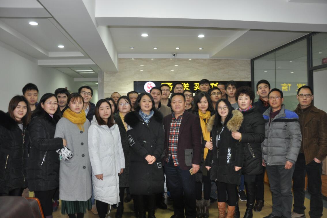 四川蜀聯(lián)建信工程建設(shè)有限公司2017年開工大吉