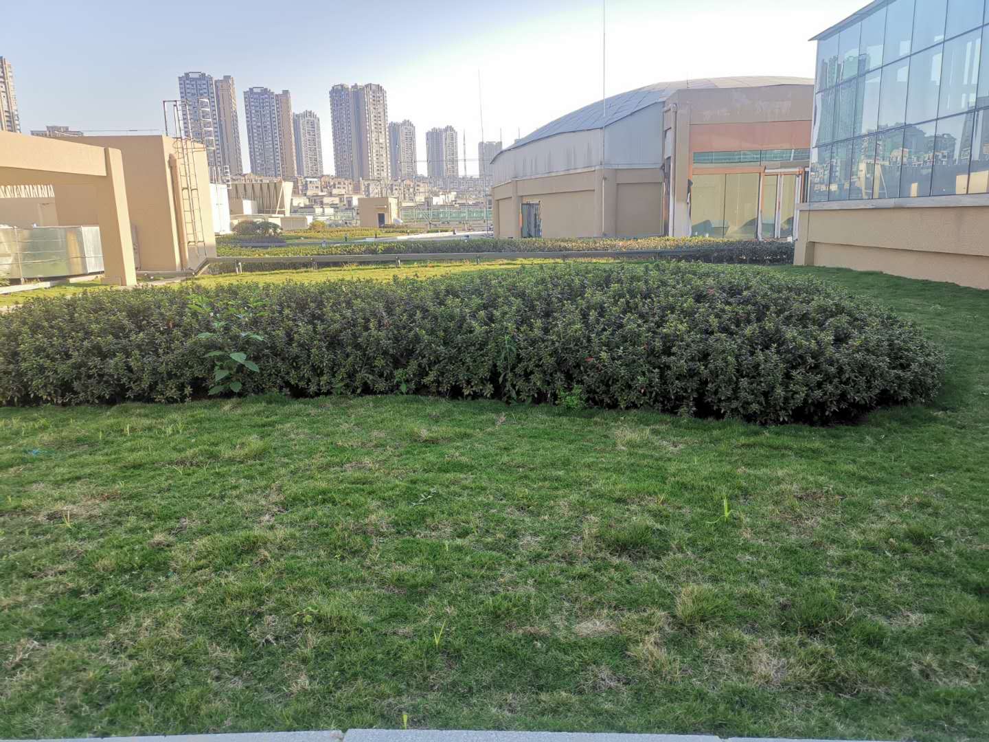 重慶金科照母山項目B5-1/05地塊3號樓廣場基層及室外管網(wǎng)工程 