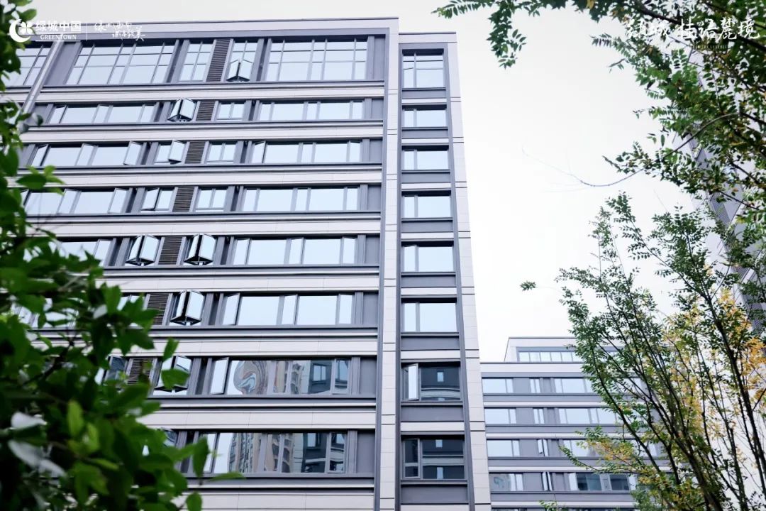 桂語(yǔ)麓境項(xiàng)目1#-7#號(hào)樓室內(nèi)及公區(qū)精裝修工程